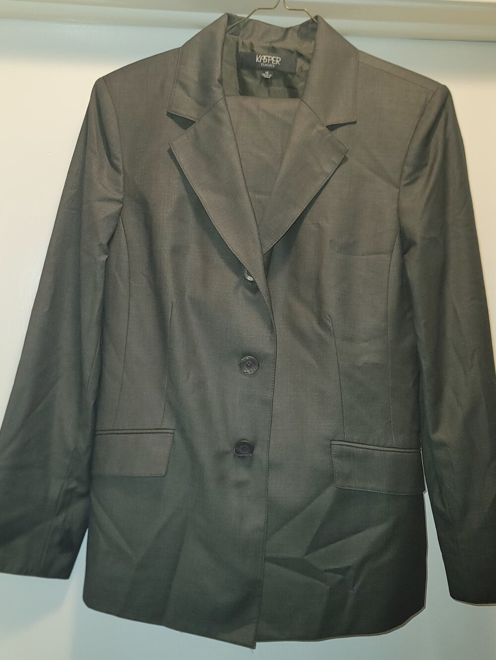 Kasper Women's Dark Gray Three-Button Tailored Blazer & Pants